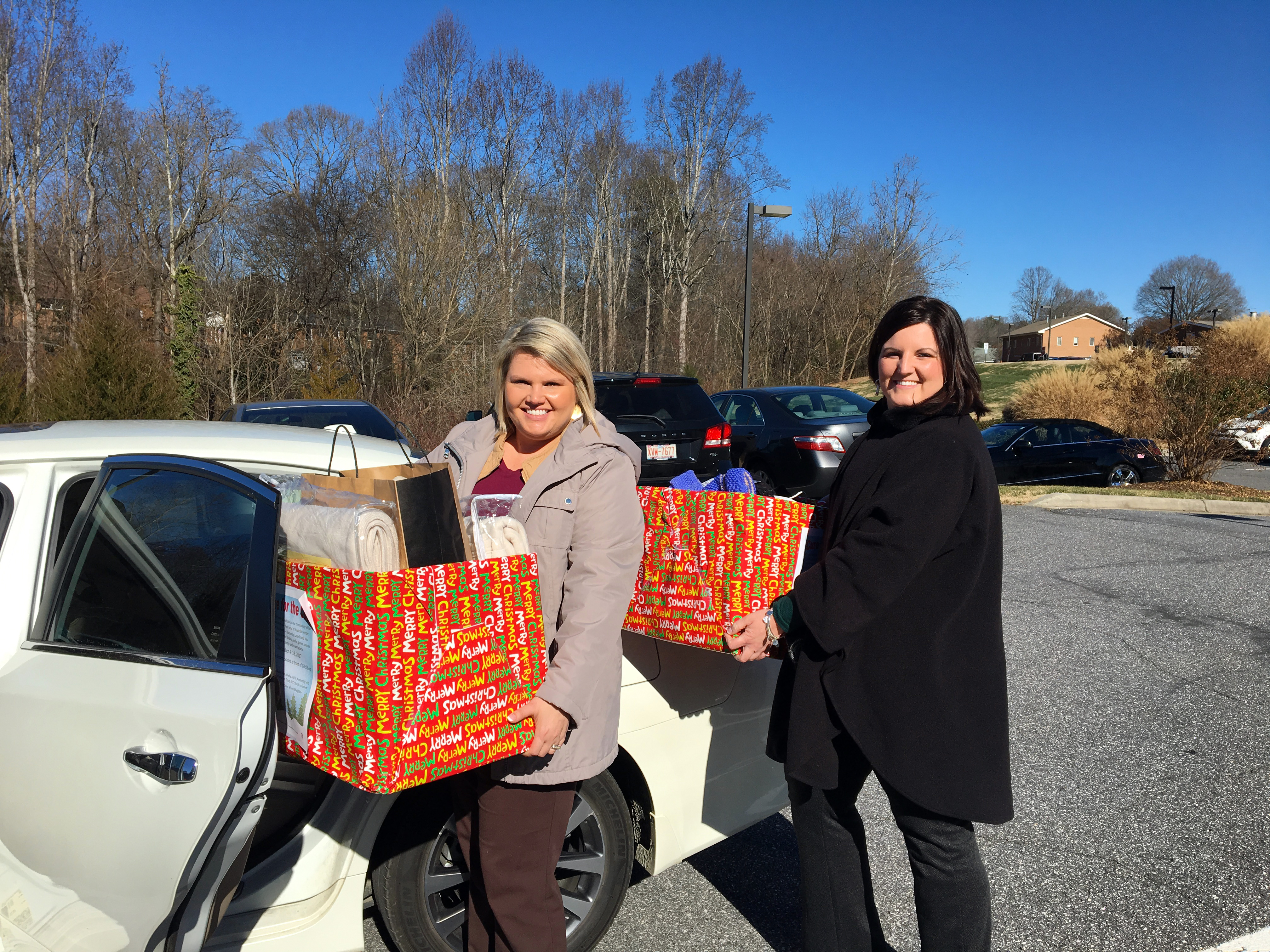 United Church Of Christ S 3 Great Loves Initiative Inspires Two Senior Communities In North Carolina To Reach Out And Read And Share The Warmth Chhsm